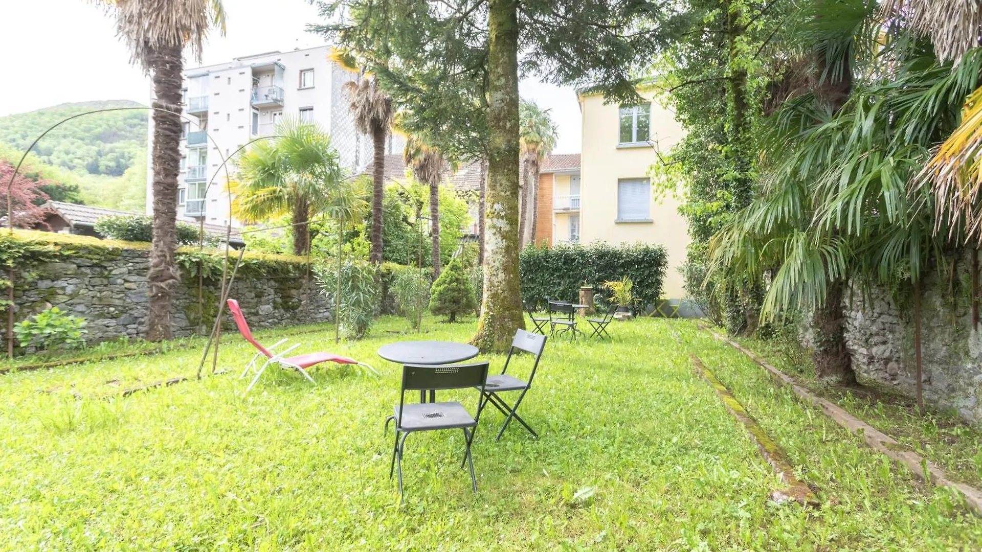Beau Rez De Jardin Apartamento Lourdes França